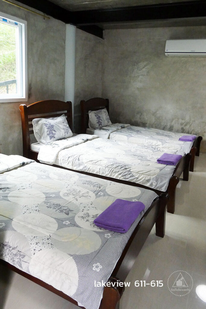 ด้านในห้องพัก lakeview 611 ถึง 615 ราคา 1500 บาท